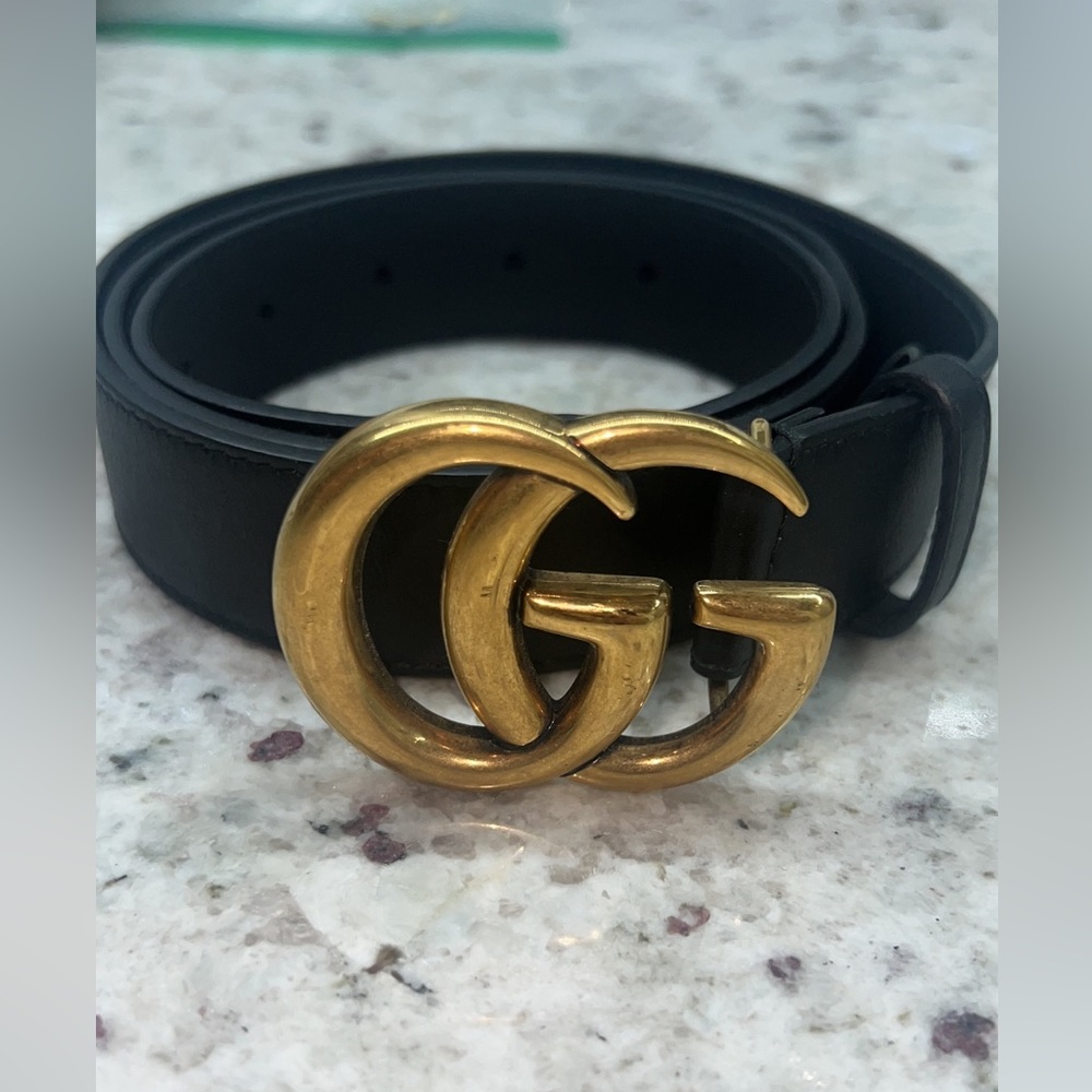 Gucci-LEATHER BELT WITH DOUBLE G BUCKLE